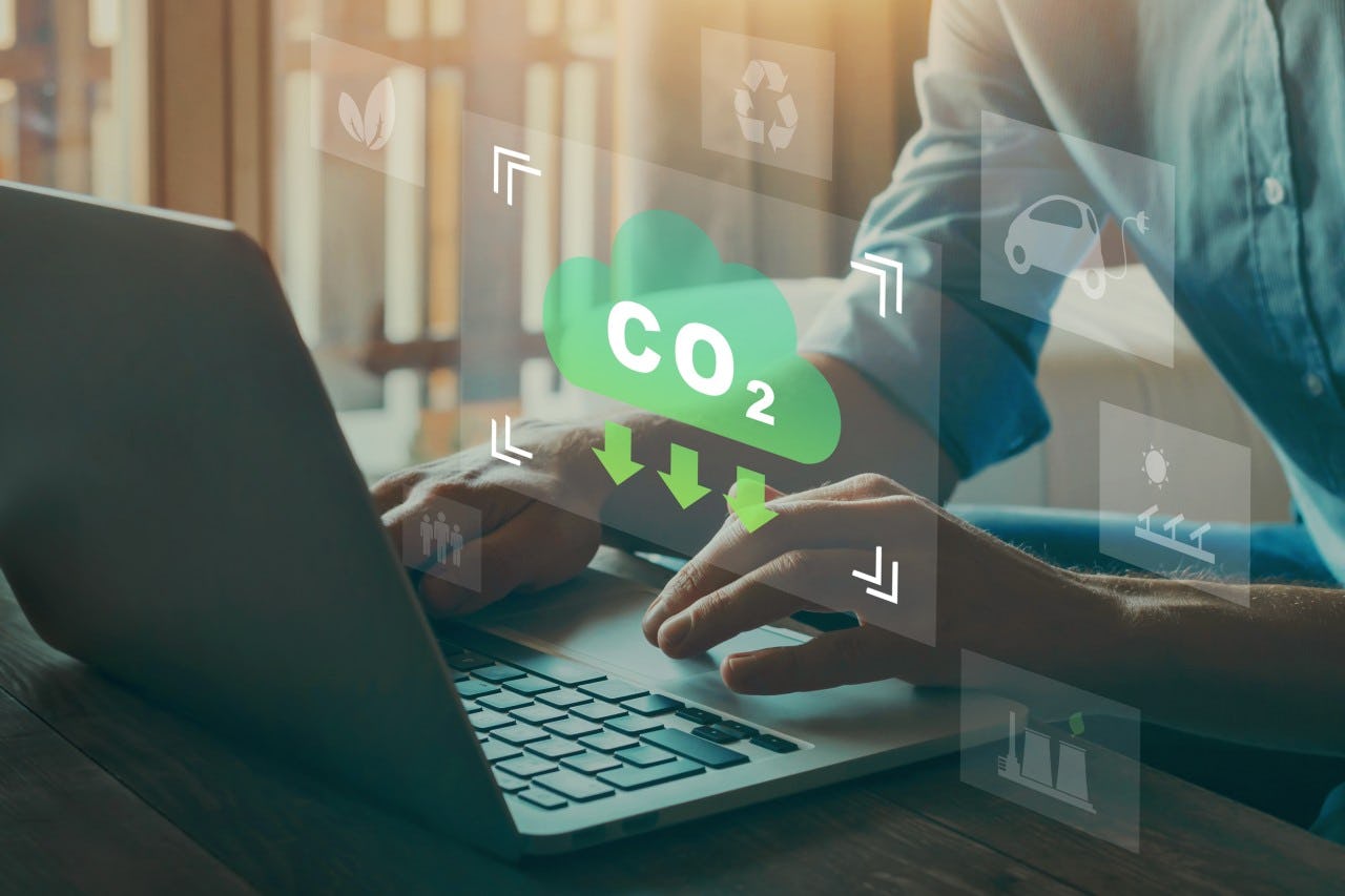 Hoe werkt de verplichte CO2-rapportage woon-werkverkeer?