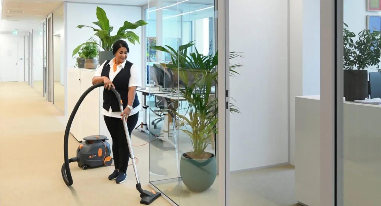 EW Facility nieuwe schoonmaakpartner all inclusive kantoorconcept ScaleHub
