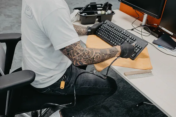 Anico en NOOF krijgen aanbestedingen Politie gegund