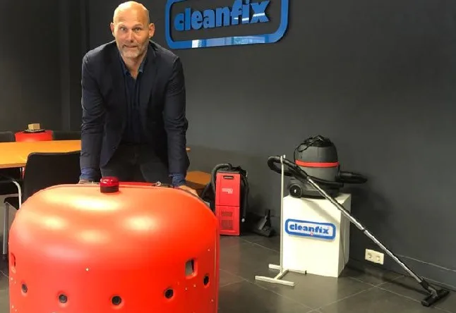 Robotisering in de schoonmaak: "Aan schoonmaakrobots kleven zóveel voordelen"