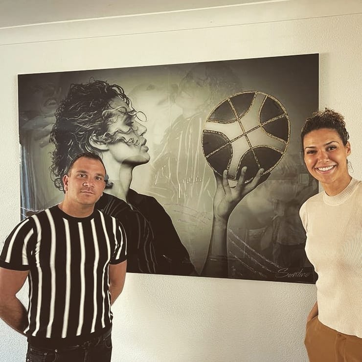 Glazenwasser Santino Jas maakt naam als kunstenaar