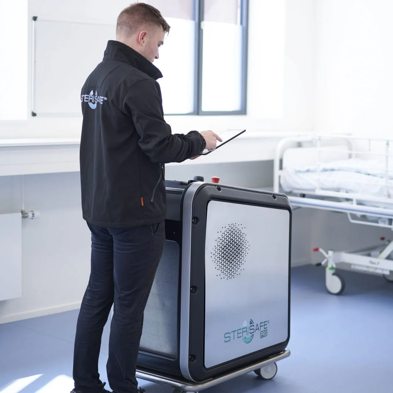 Deense desinfectierobot gaat strijd aan met Coronavirus