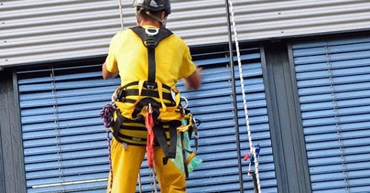 Wie is de snelste glazenwasser ter wereld?