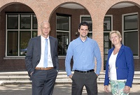 <p>25-06-2015 Intermetzo: Eefde – Samenwerking Intermetzo met CSU. vlnr: Kasper Dekker, Ivan Lievestro, en<br />
Monique Gosgense van Intermezzo.<br />
© Ruben Schipper Fotografie</p>
