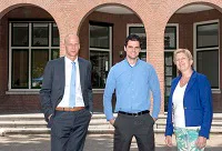 <p>25-06-2015 Intermetzo: Eefde – Samenwerking Intermetzo met CSU. vlnr: Kasper Dekker, Ivan Lievestro, en<br />
Monique Gosgense van Intermezzo.<br />
© Ruben Schipper Fotografie</p>