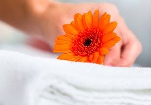 Fletcher Hotels en EW Facility Services verstevigen samenwerking