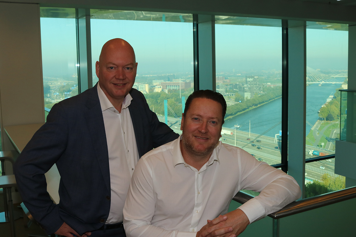 <p>John van Doorn (links) en Marijn van Leben: ‘Facilitor is een bedrijf<br />
dat oprecht met ons meedenkt. Ze proberen ons niet stiekem<br />
allerlei extra diensten te verkopen’.</p>
