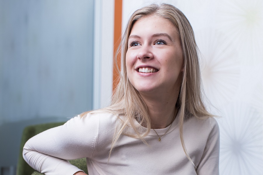 Rising Star Luna van Leeuwen is constant (digitaal) aan het verbinden
