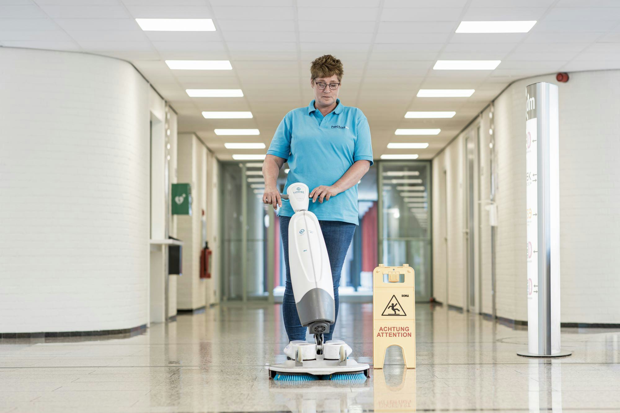 Hectas directeur neemt afscheid na succesvolle overname Vebego