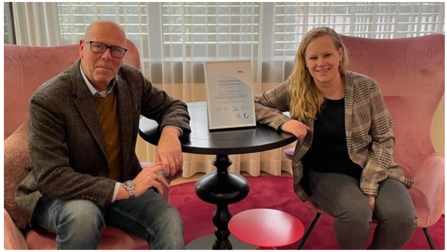 John Heijmans en Thalia van Mensvoort voor QUESH bij CWS in de Benelux