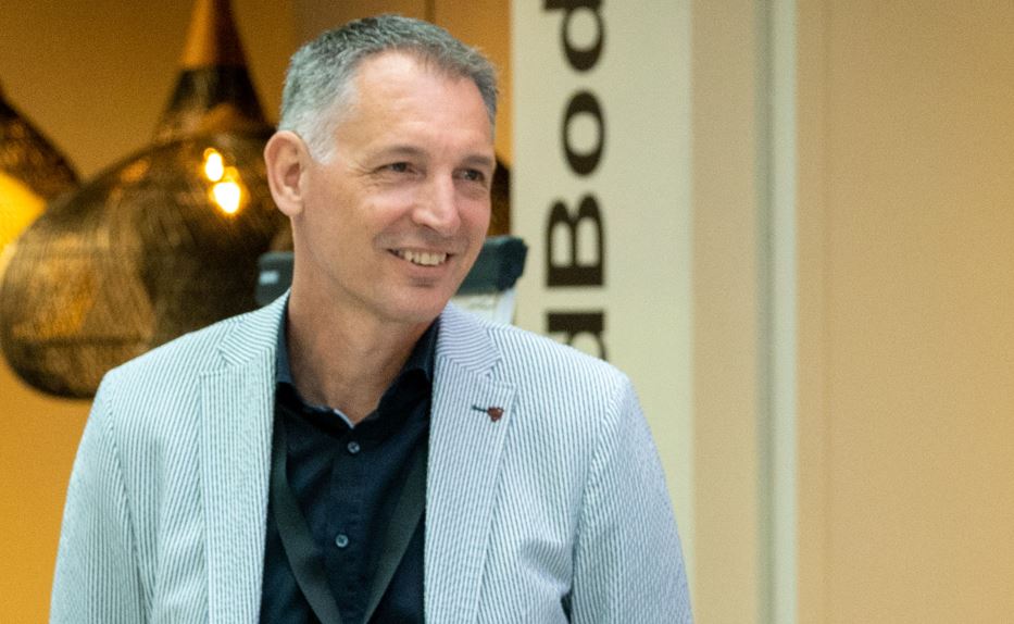 Ruben van Dijk, manager business development bij VodafoneZiggo, tijdens de ronde tafel over data en FM. 