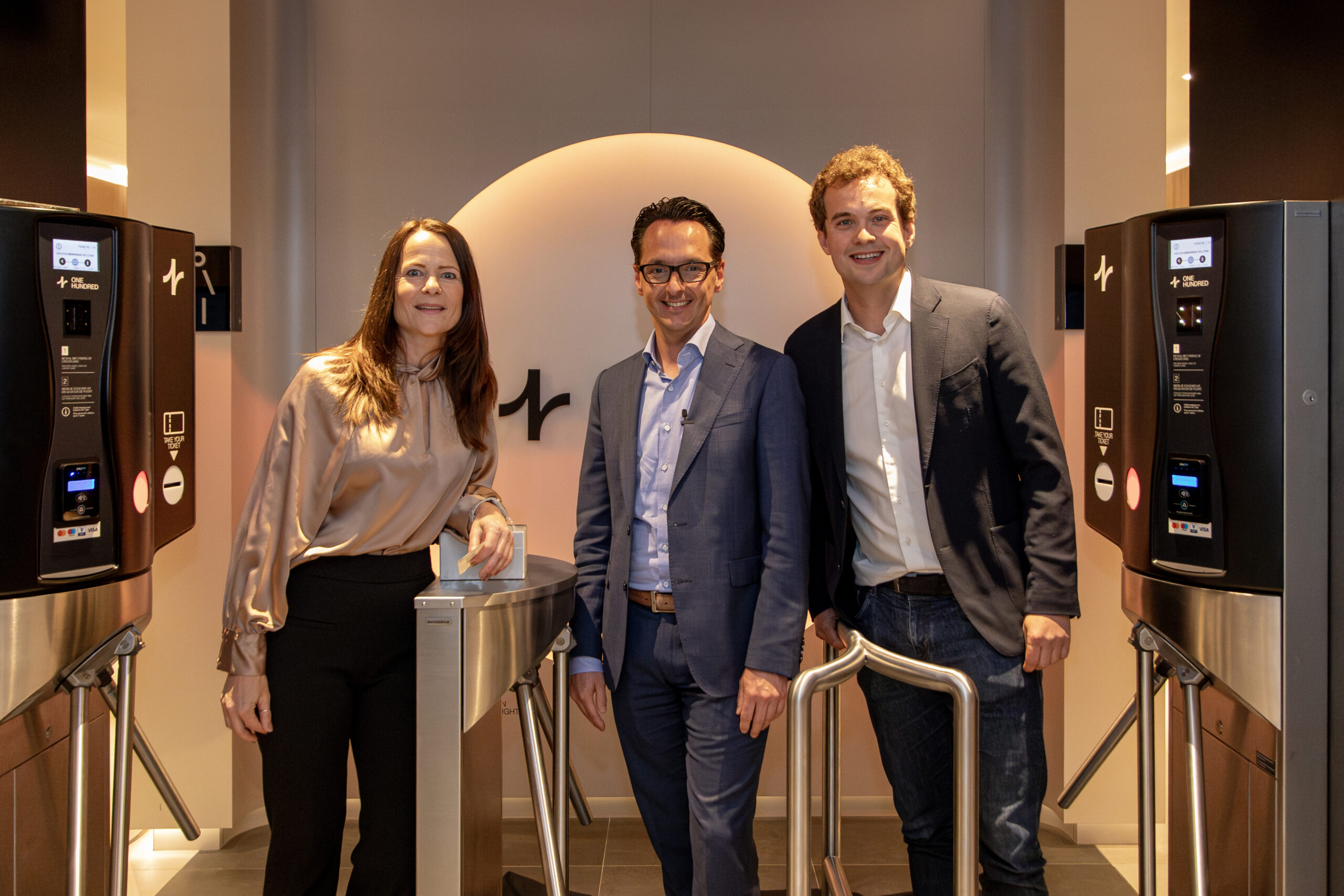 ONE HUNDRED opent innovatieve wellbeing toilet hub in Utrecht