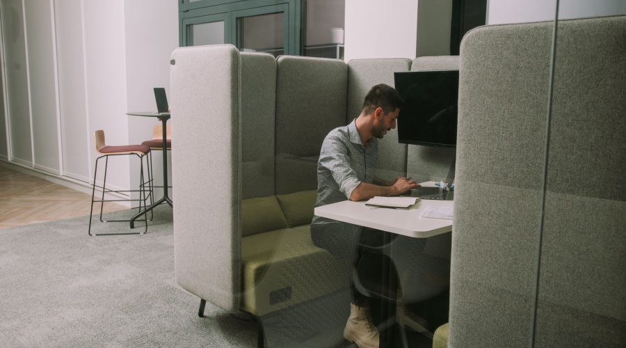 Akoestische bank. Beeld: Shutterstock