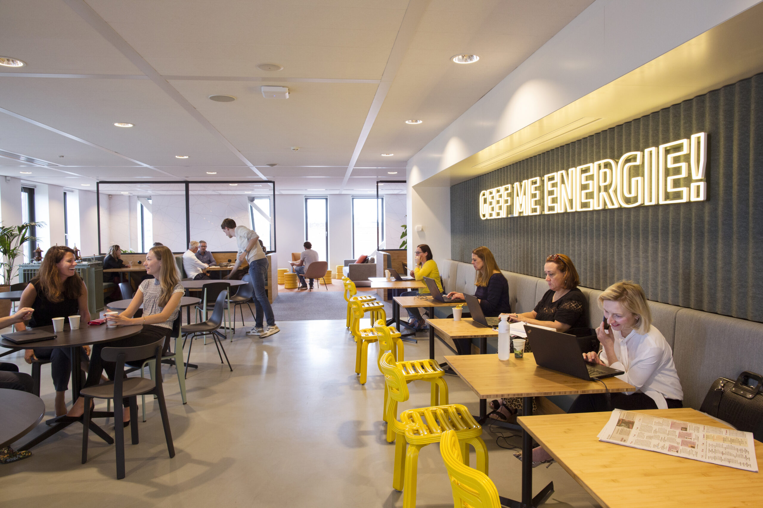 Aan het werk, flexwerken, Stedin kV, Blaak. Foto: Studio Biek. 