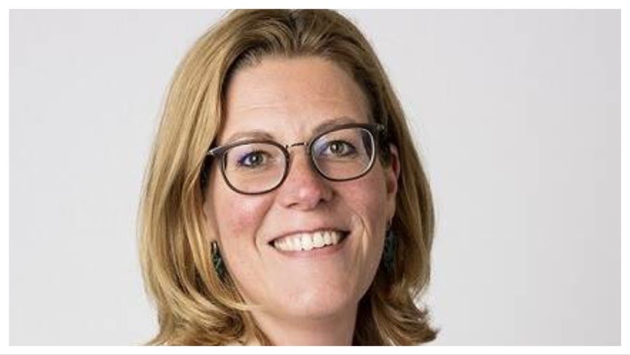 Kim Aben, regiodirecteur Operationele Facilitaire Dienstverlening Belastingdienst