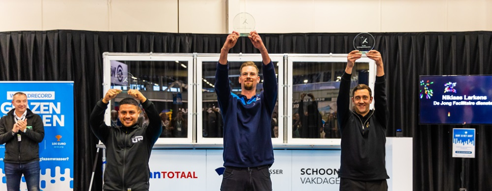 Uitreiking NK Glazenwassers 2024. Beeld: Schoonmaak Vakdagen