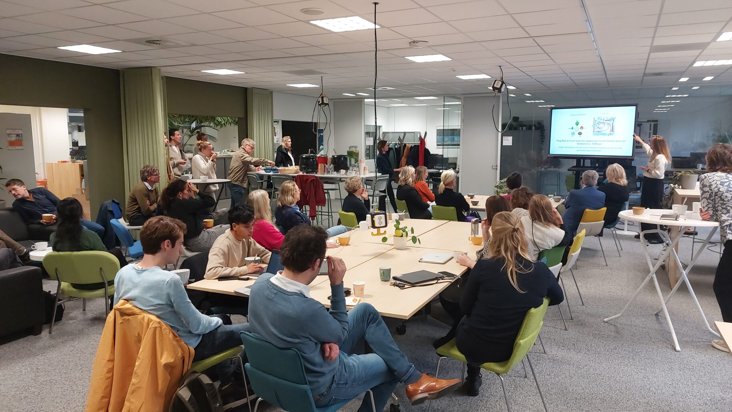 In bureau NoorderRuimte (bNR) door FM lectoraatslid dr Emma Zijlstra, Lunchlezing. (Beeld: Hanze).