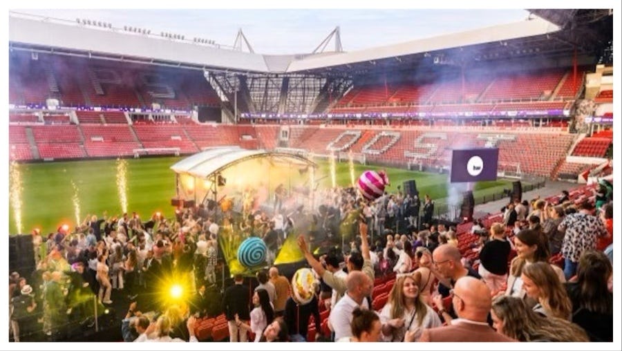 Lancering van Hai bij het bedrijfsfeest in het Philips Stadion