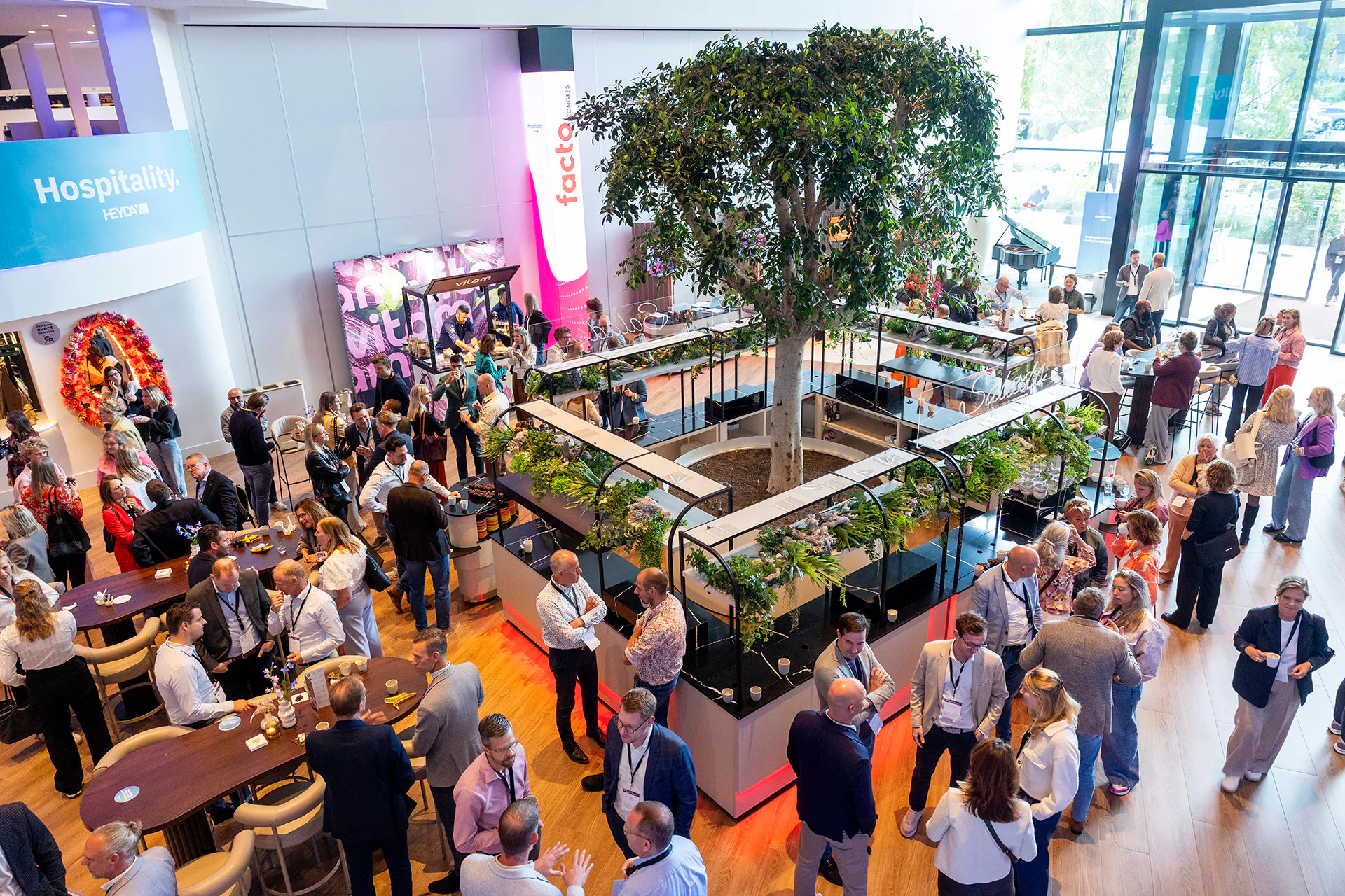 Koffiebreak tijdens Facto Congres 2025 (beeld: Herbert Wiggerman)