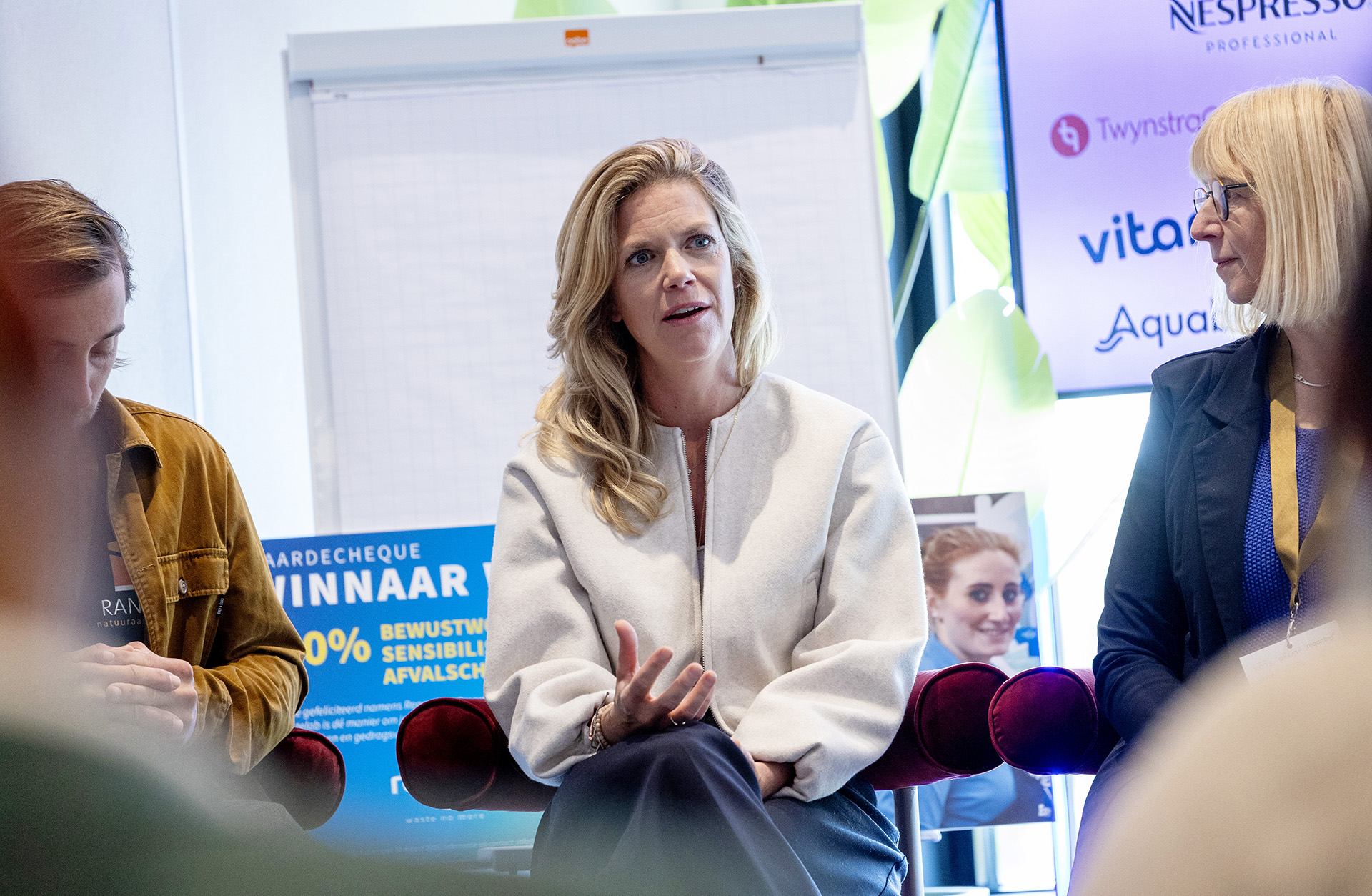 Reineke van Riemsdijk tijdens kennissessie Nespresso, Facto Congres 2025 (beeld: Herbert Wiggerman)