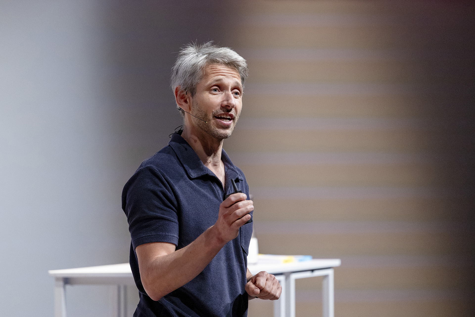 Keynote Wouter de Jong, Facto Congres 2025 (beeld: Herbert Wiggerman)