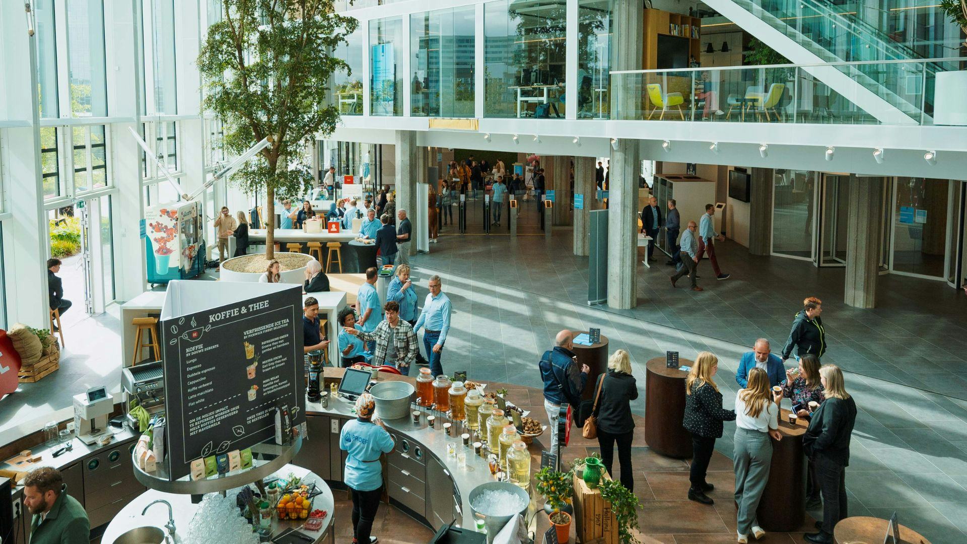 De entreezonde van het rijkskantoor De Knoop. Beeld door Freek van den Bergh