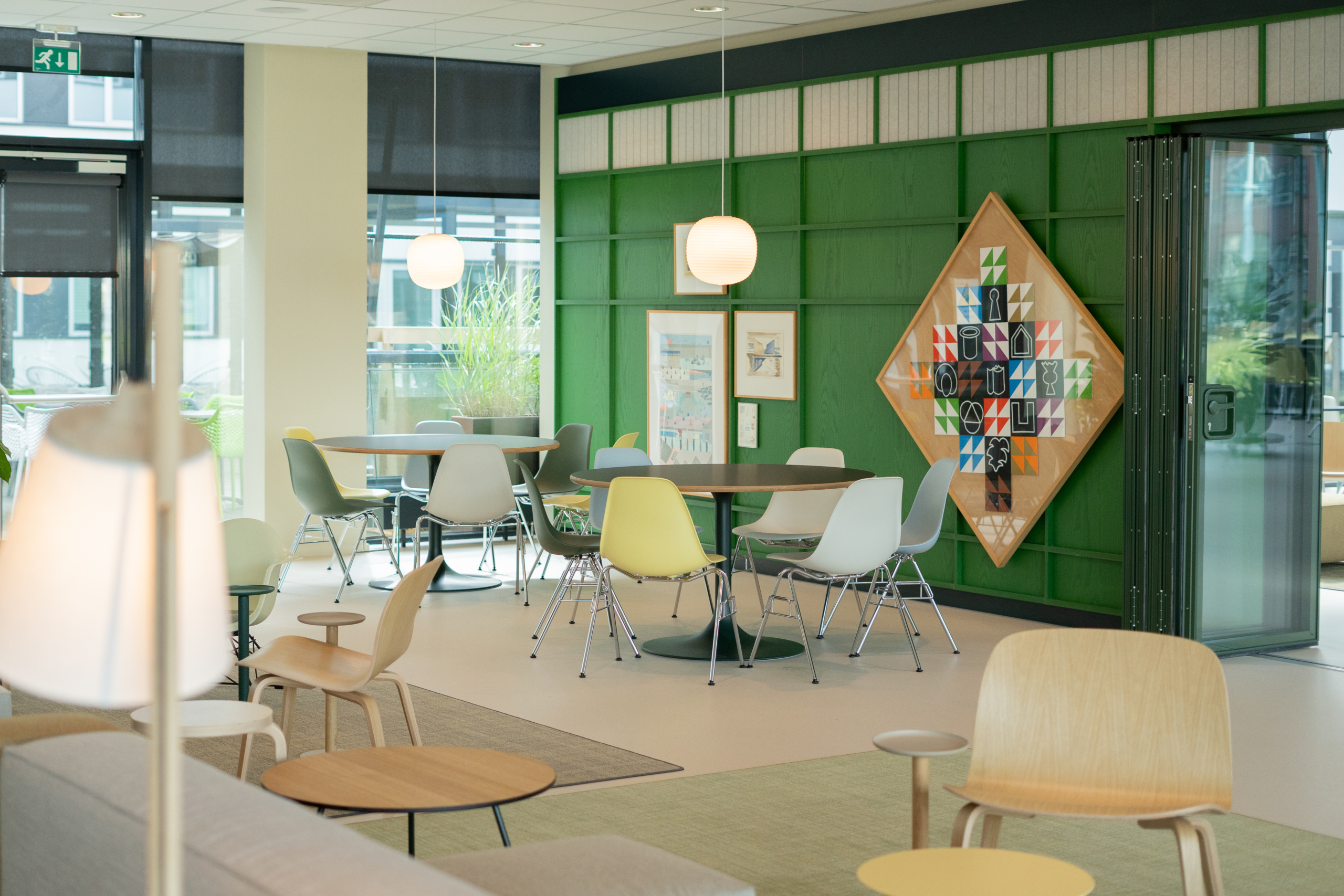 Vernieuwde werkomgeving en bedrijfsrestaurant KPN-kantoor Amsterdam (Powerplant)