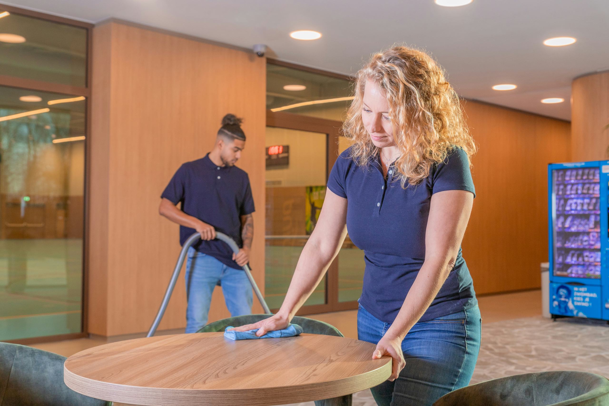 6 tips tegen ziekteverzuim in de schoonmaak