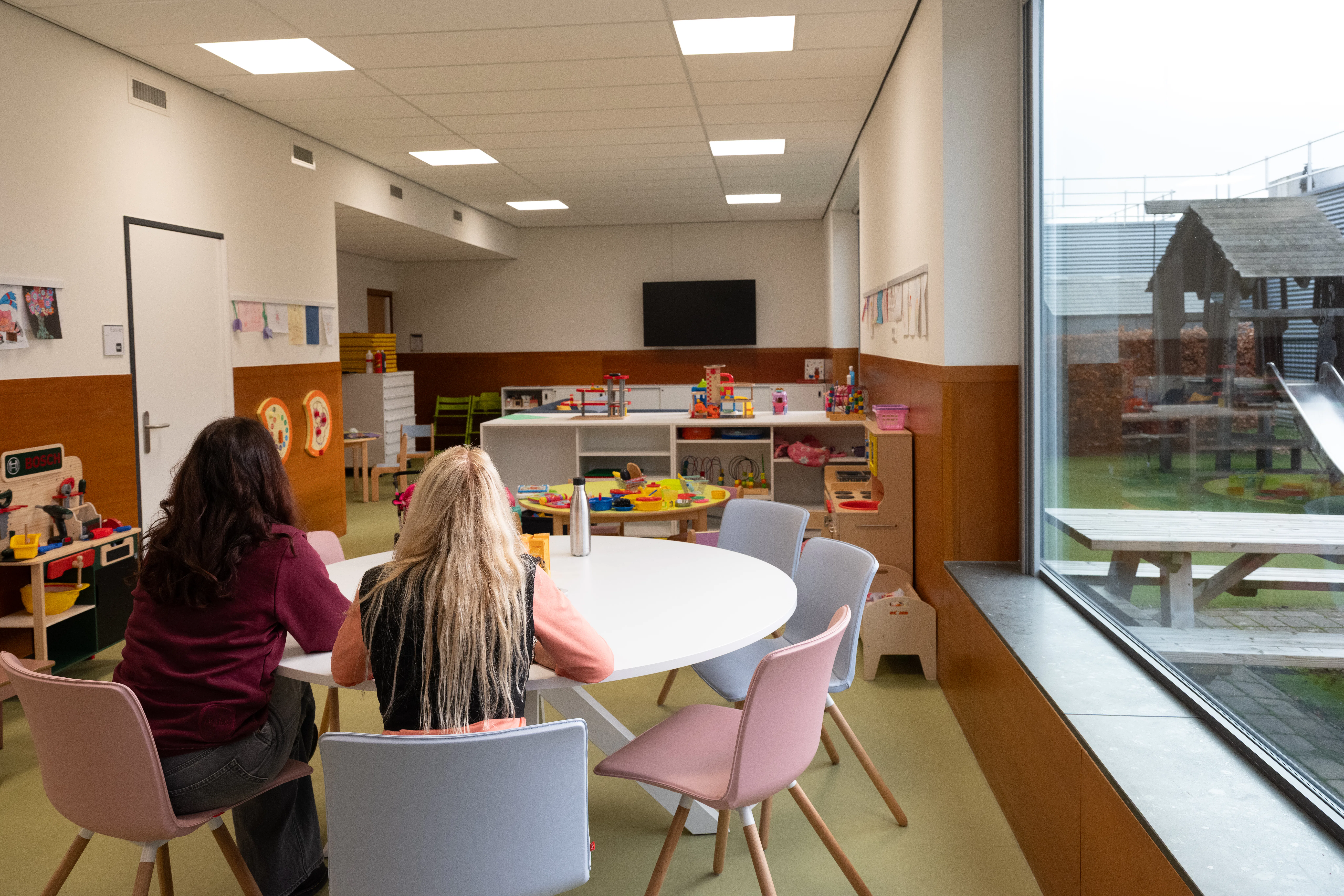 De ruimte voor tijdelijke opvang van kinderen. Foto door VanVlietFotografie