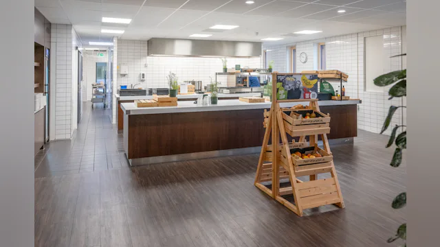 Het vernieuwde bedrijfsrestaurant. Foto door VanVlietFotografie