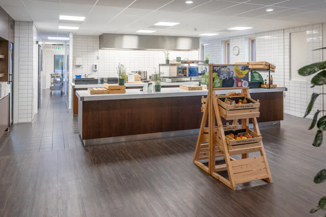 Het vernieuwde bedrijfsrestaurant. Foto door VanVlietFotografie