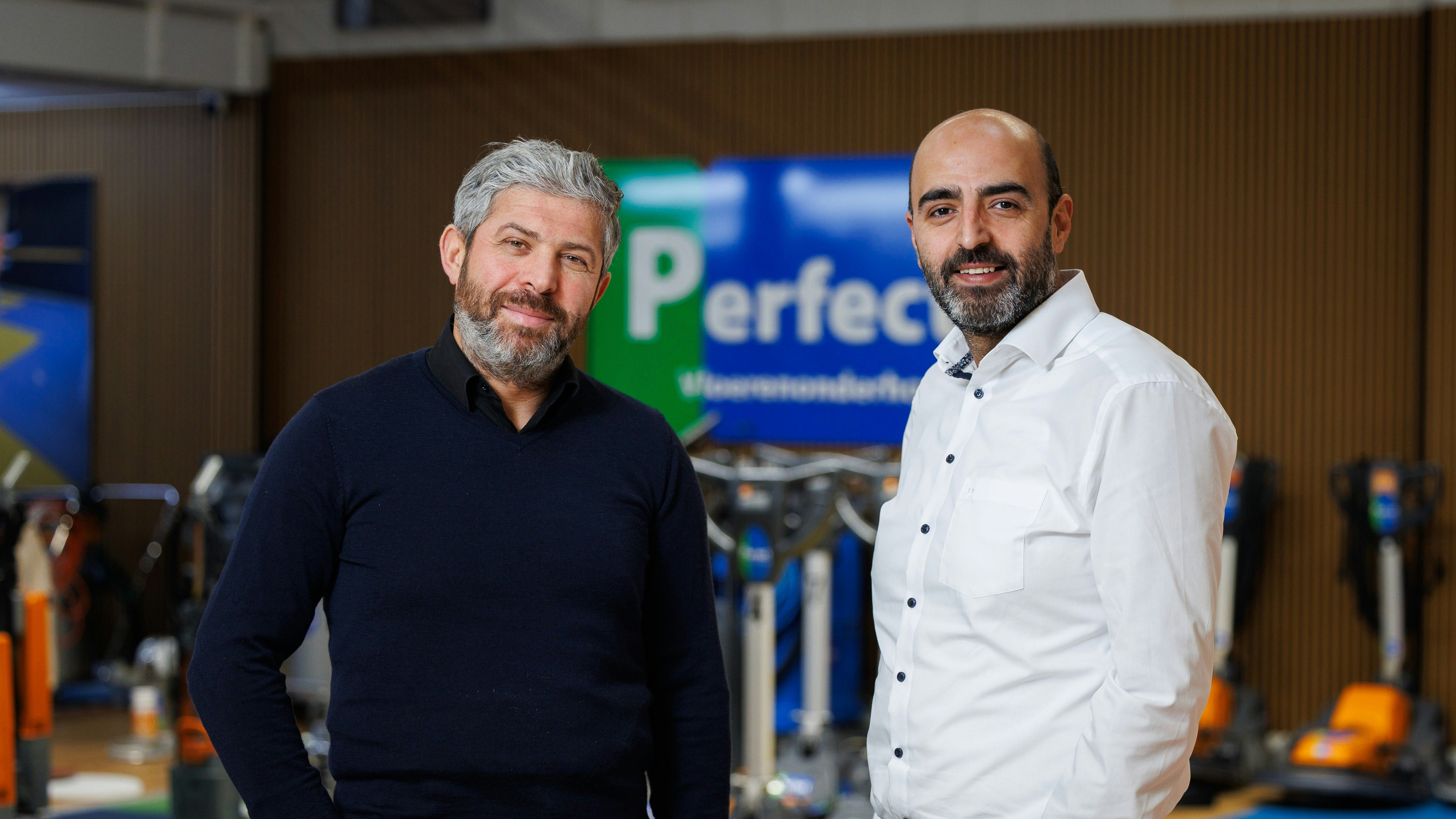 Özhan Memiş Öztürk en Ali Karabulut van Perfect Vloerenonderhoud.