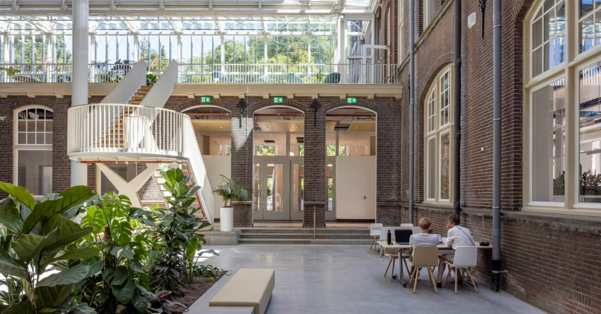 Kantoor Haskoning in Delft. Beeld: Lucas van der Wee.