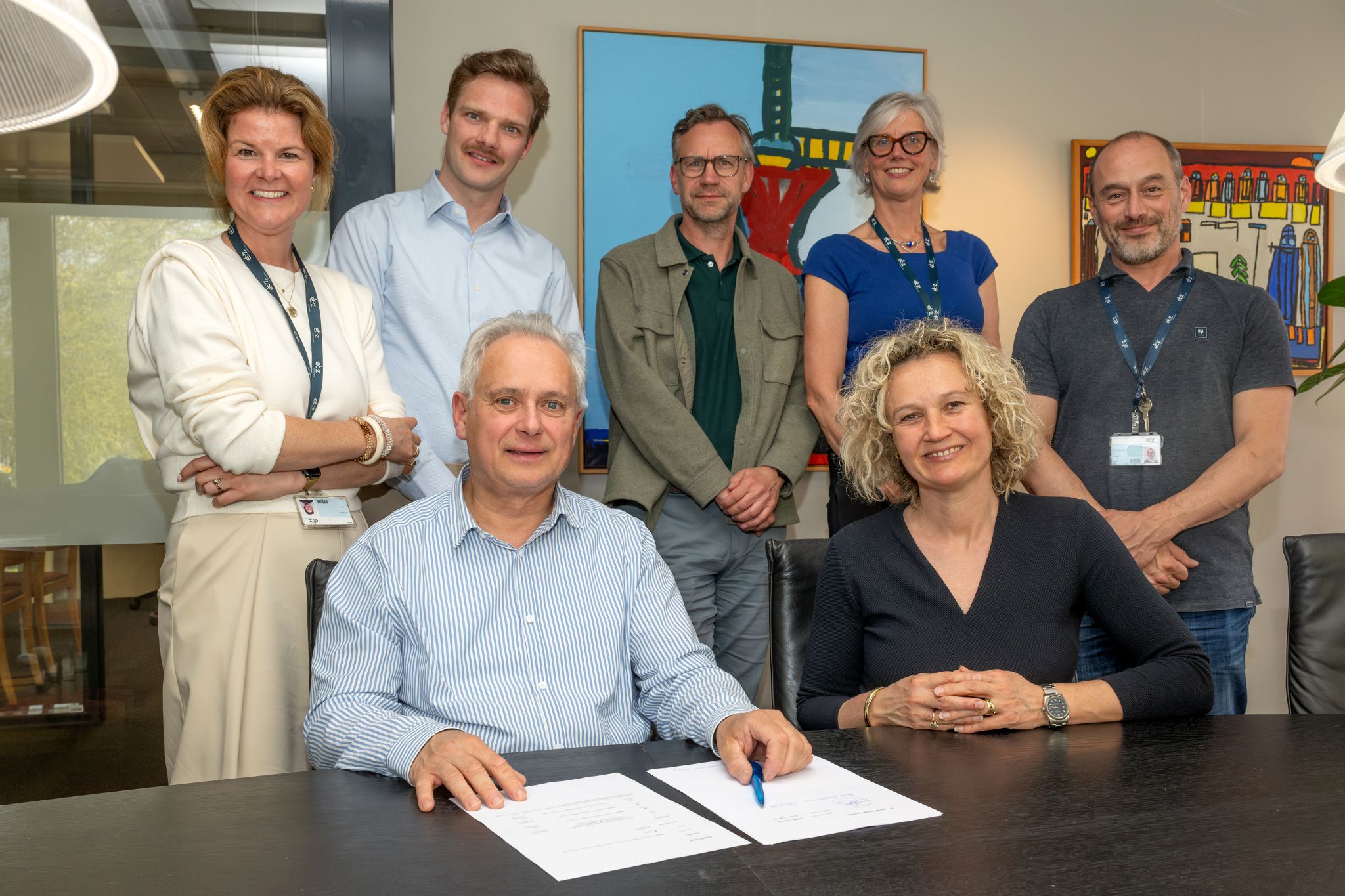 Ondertekening samenwerking Seenons en ETZ. Beeld: Elizabeth-TweeSteden Ziekenhuis