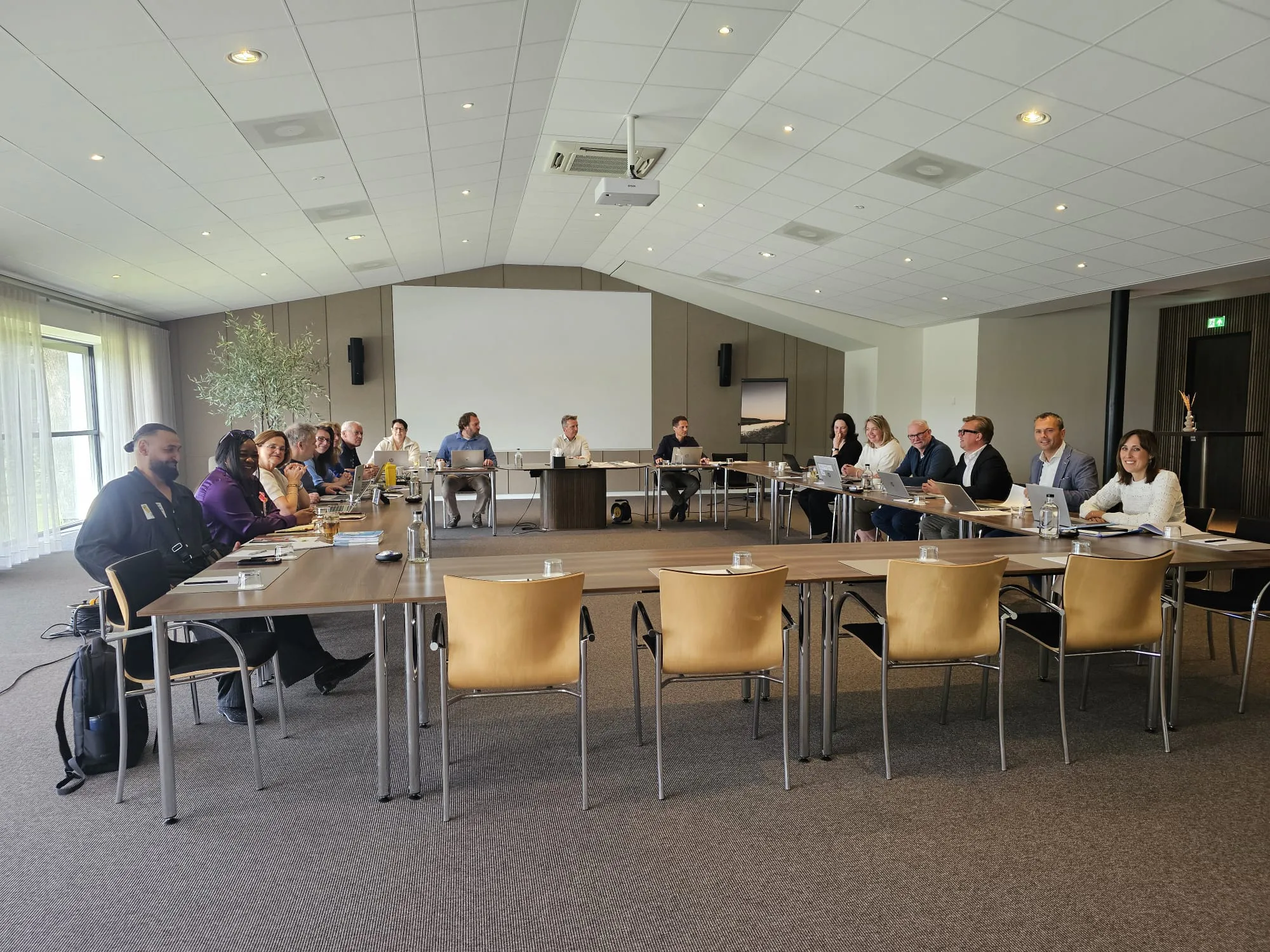 Cao schoonmaak: er is een akkoord, schoonmakers 6,1 procent meer loon