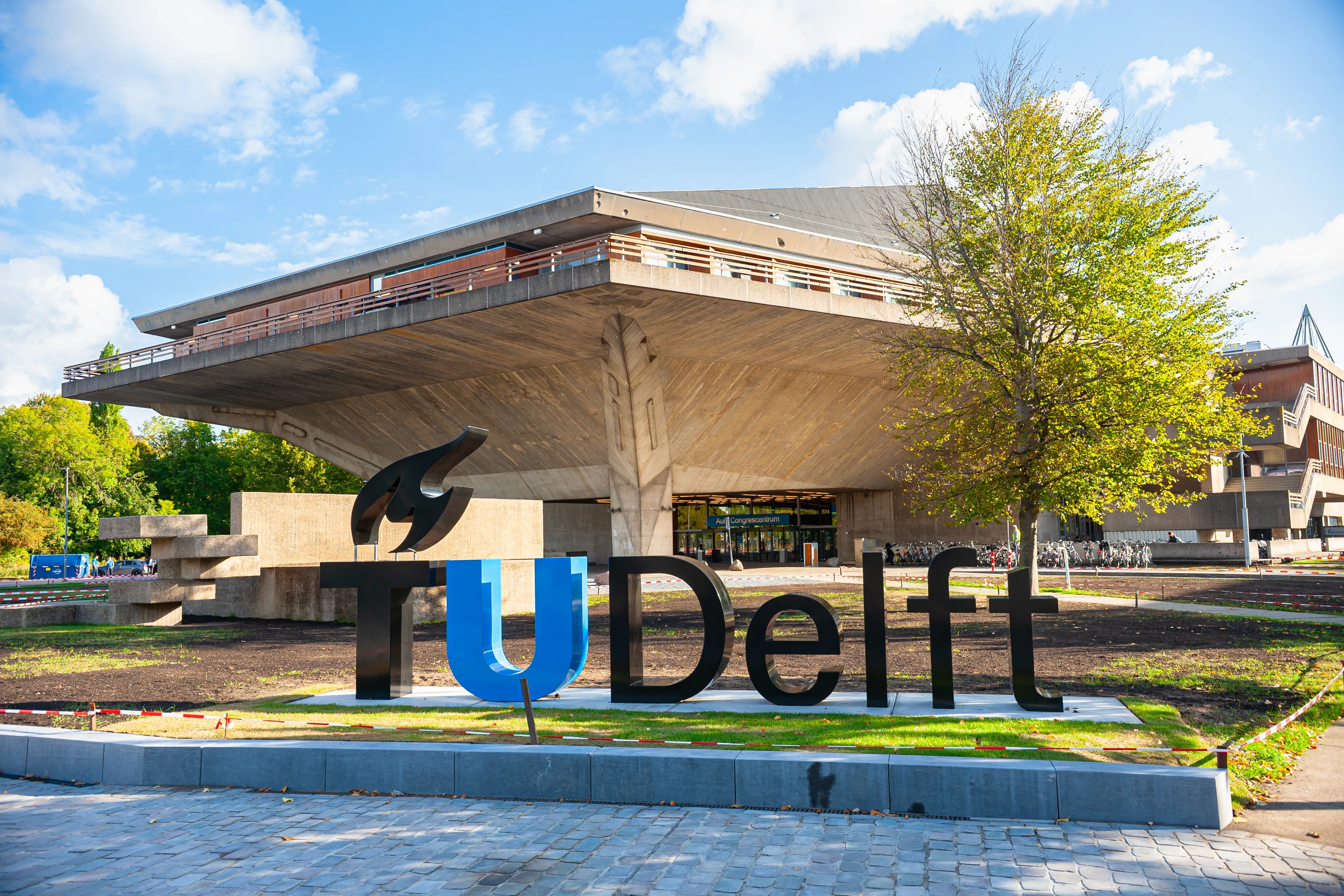 TU Delft over schoonmaak aanbesteden: 'Zonder ondergrens gaan leveranciers prijsduiken'