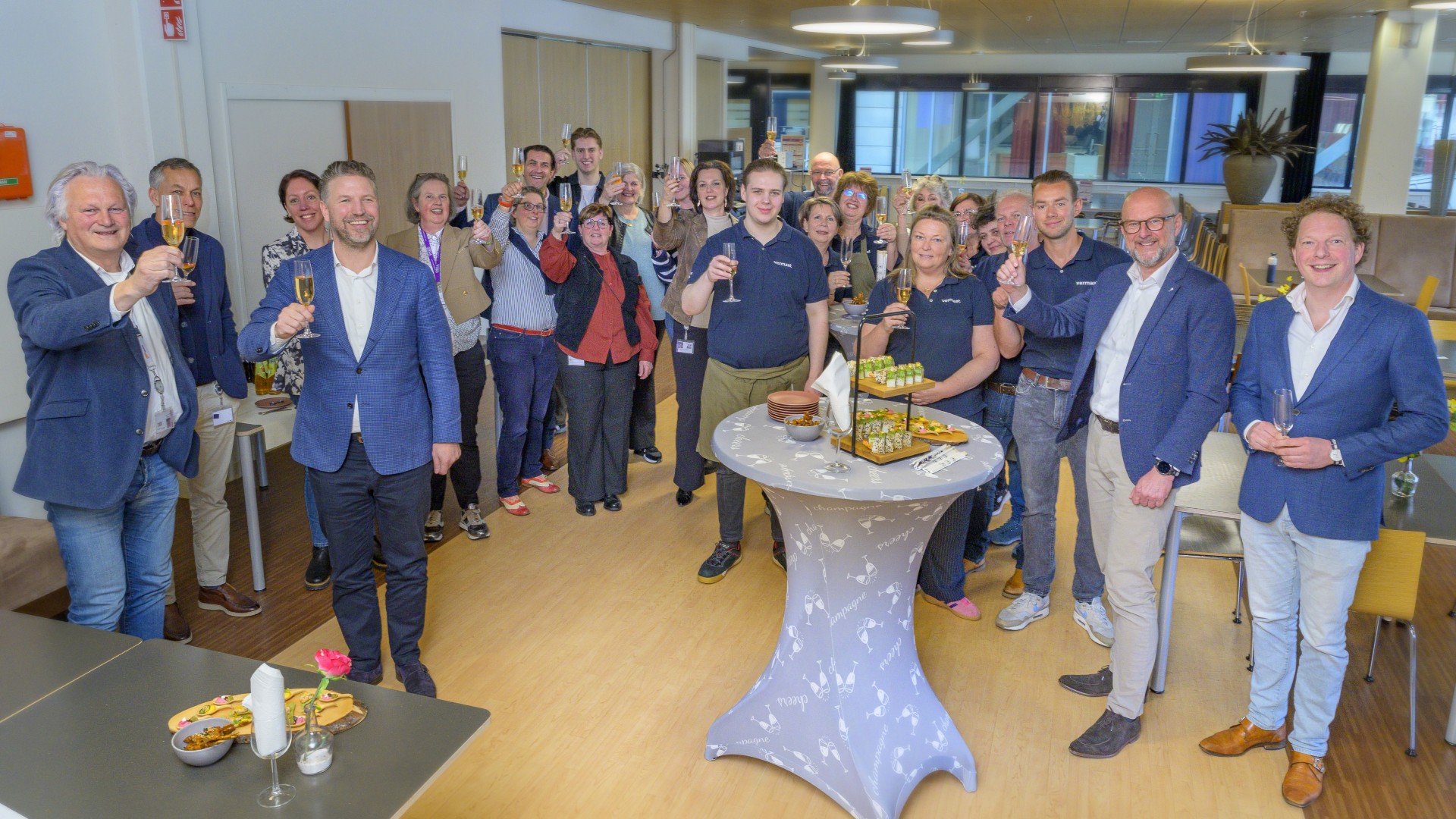 Beeld: ondertekening overeenkomst Vermaat en Gelre Ziekenhuizen.